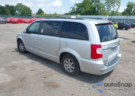 2011 Chrysler Town & Country Touring from USA, damaged, VIN 2A4RR5DG1BR781583